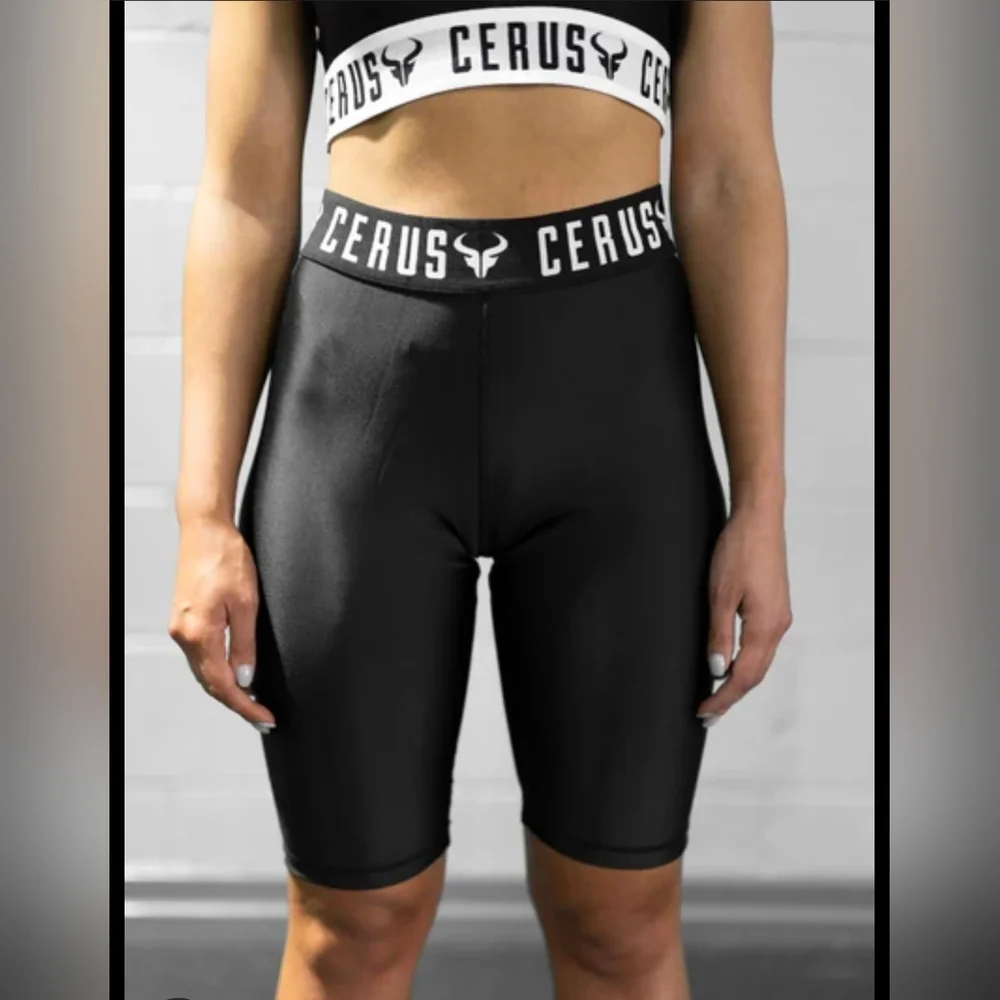 CERUS Women's Black Cropped Leggings Size 10 - Picture 2 of 5